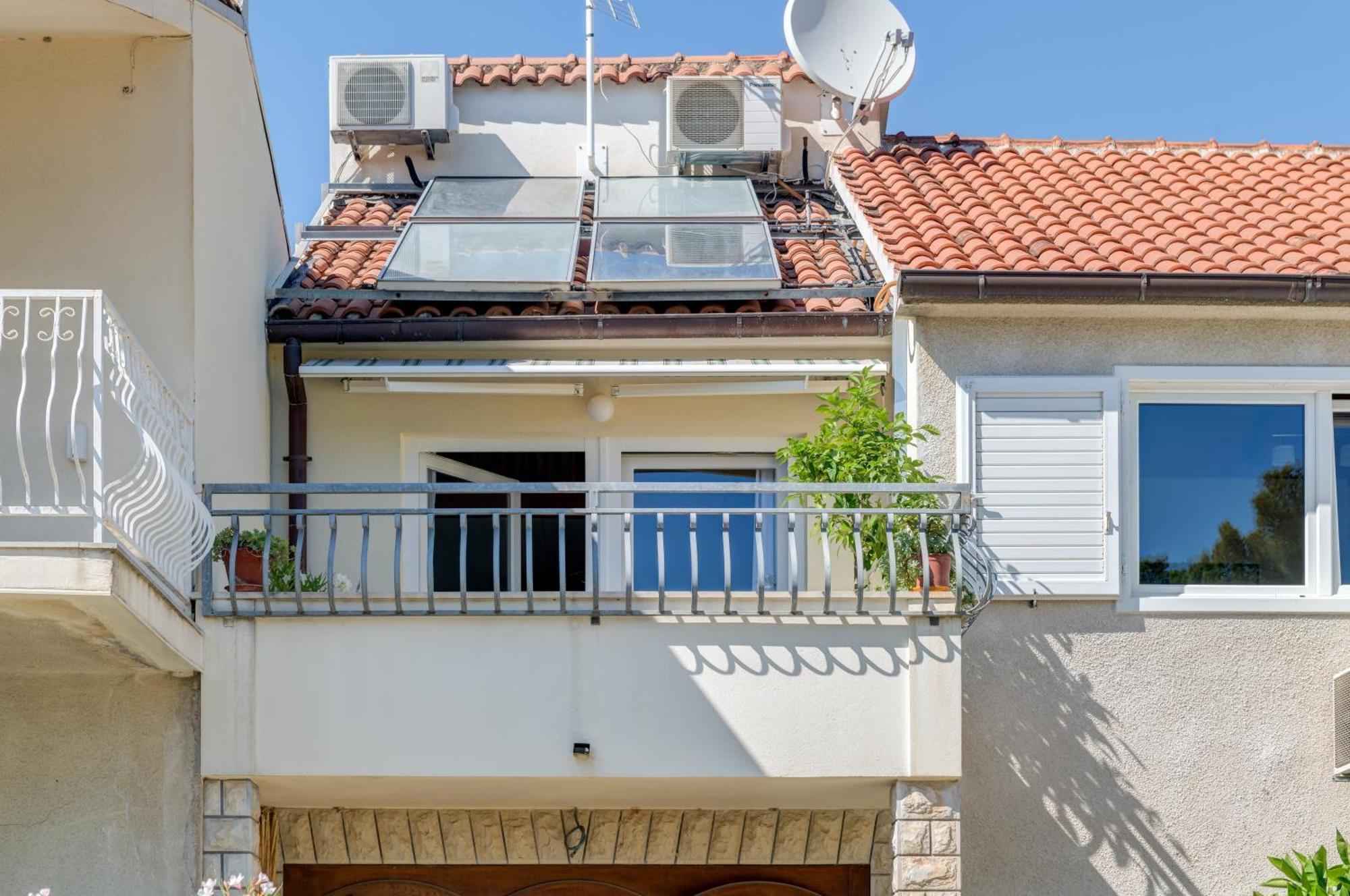 Beachfront Apartment Milan, With Balcony Split Buitenkant foto